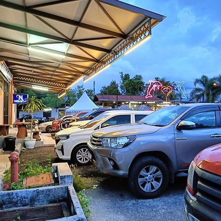Hotel Nawar Pasir Mas Экстерьер фото