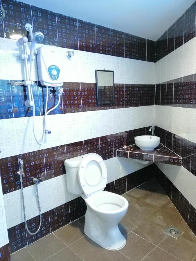Hotel Nawar Pasir Mas Экстерьер фото