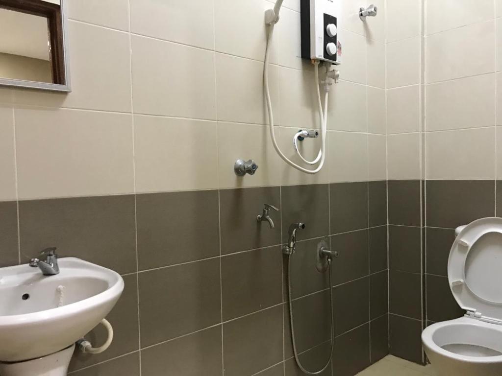 Hotel Nawar Pasir Mas Экстерьер фото