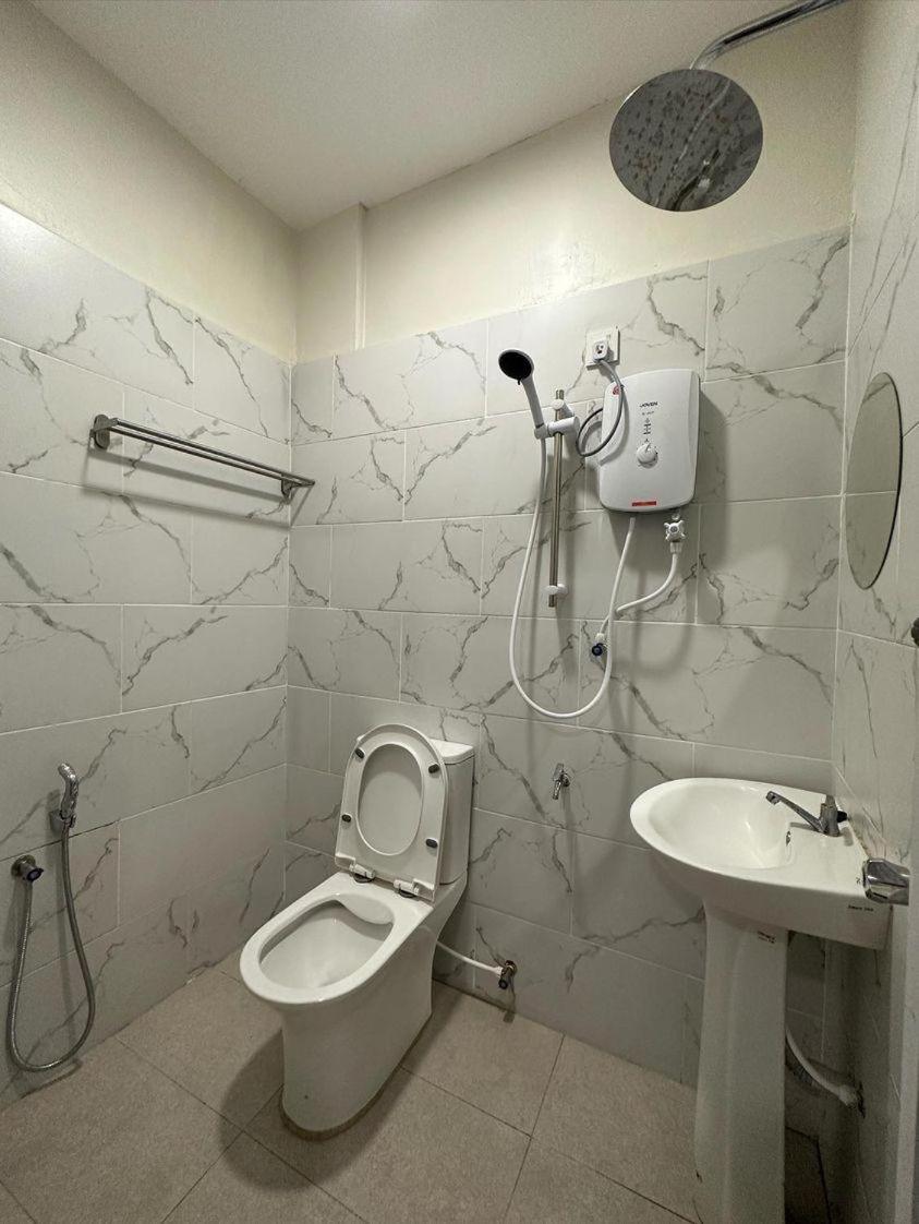 Hotel Nawar Pasir Mas Экстерьер фото
